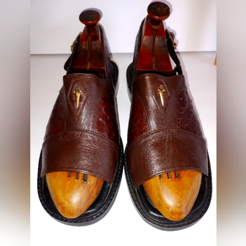 Cesare Paciotti Dagger sandals